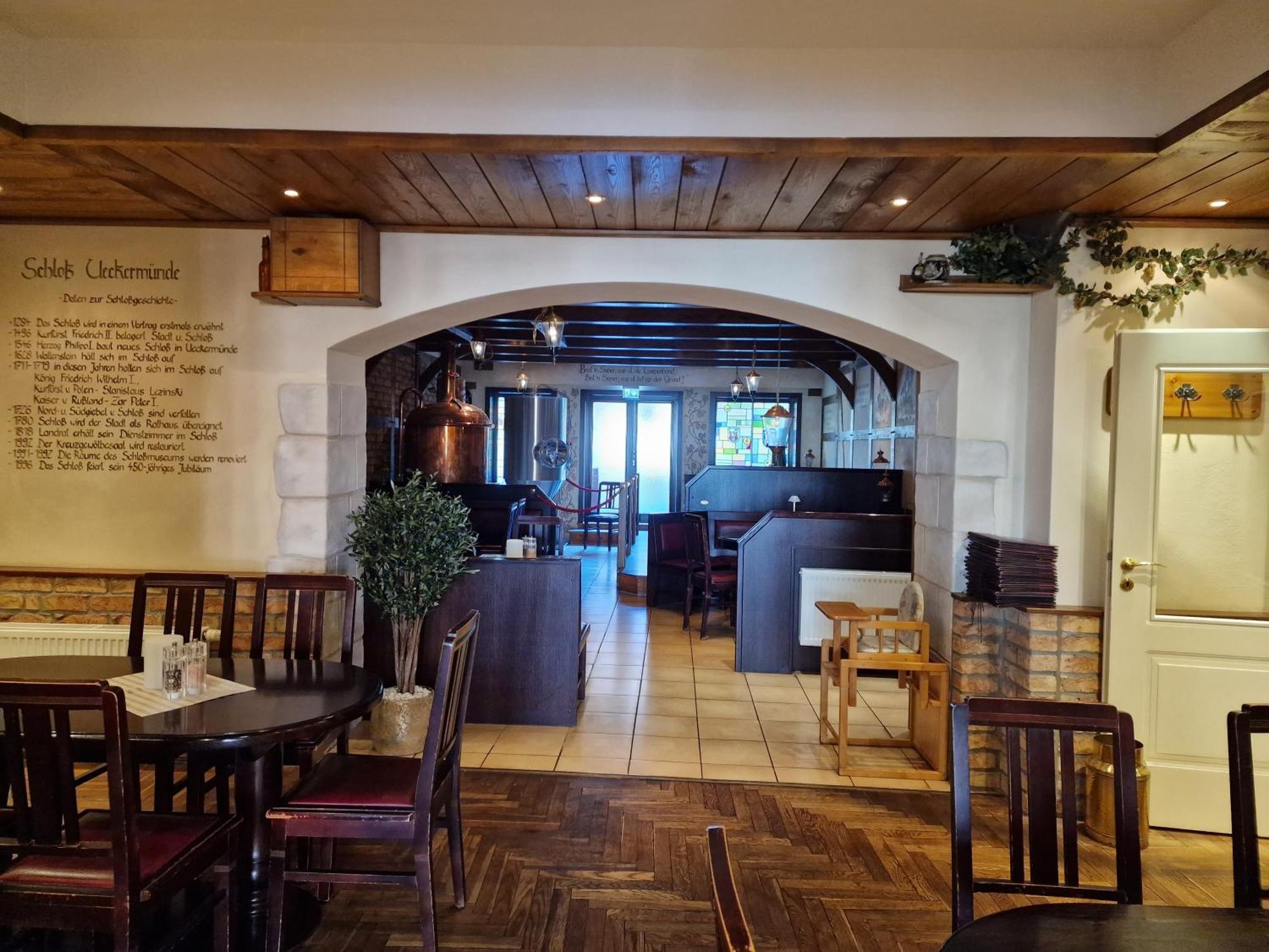Hotel Am Markt & Brauhaus Stadtkrug Ueckermünde Εξωτερικό φωτογραφία